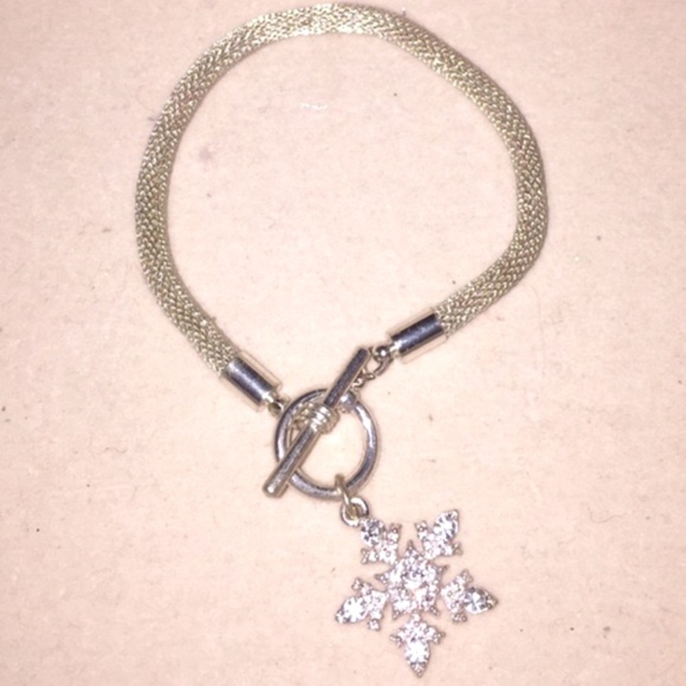 Silver Mesh Snowflake Bracelet - Picture 4 of 5